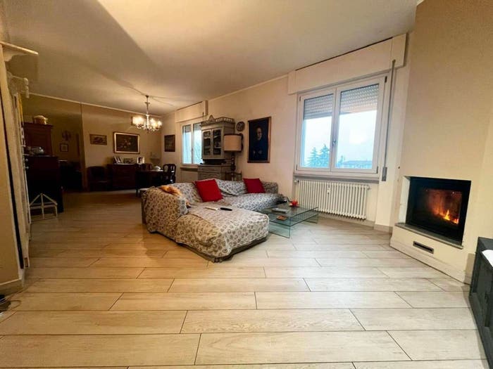 Appartamento con 6 locali in vendita in Via Giuseppe Mazzini, Novi Ligure