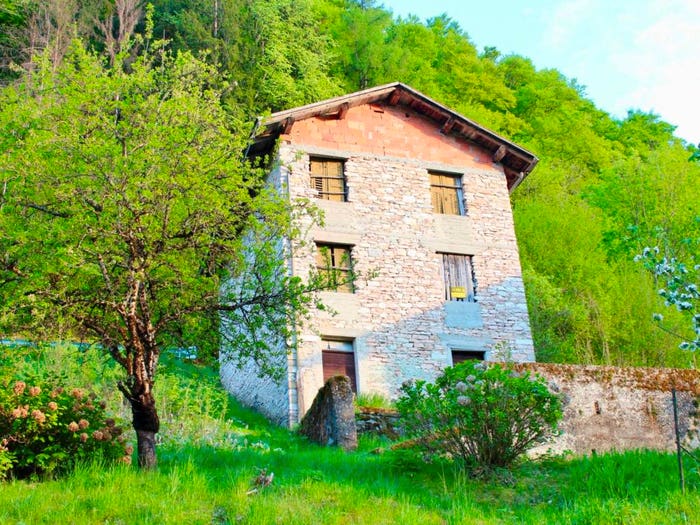 Casa con 6 locali in vendita in Via Roma, Centro, Castello Tesino