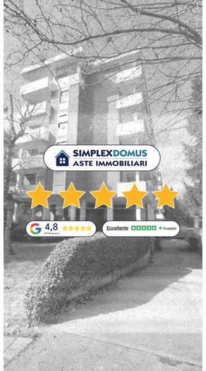 Appartamento con 6 locali in vendita in Via Carlo Noè, Ronchi, Gallarate