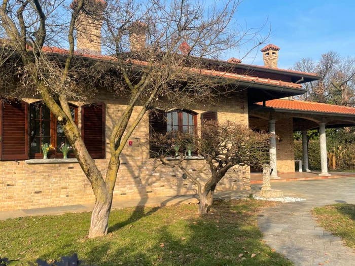 Casa con 6 locali in vendita in Via del Castagno, Centro, Brenna