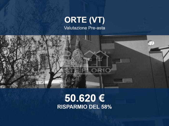 Appartamento trilocale in vendita in Via Leonardo da Vinci, Orte Scalo, Orte