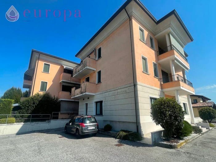 Appartamento trilocale in vendita in via vittorio emanuele II, Puia Villanova, Prata di Pordenone