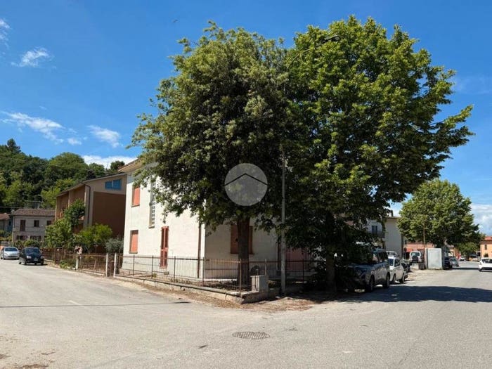 Casa con 6 locali in vendita in Via brigata messina, Centinarola, Fano