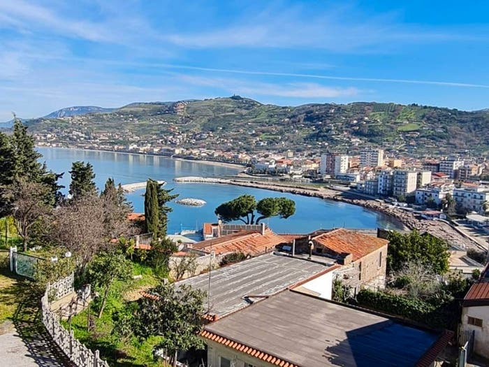 Casa con 6 locali in vendita in Viale Carmine Rossi, Centro, Agropoli