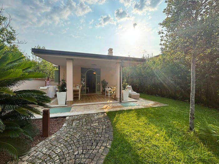 Casa con 6 locali in vendita in Via Giuseppe Mazzini, Vittoria Apuana, Forte dei Marmi
