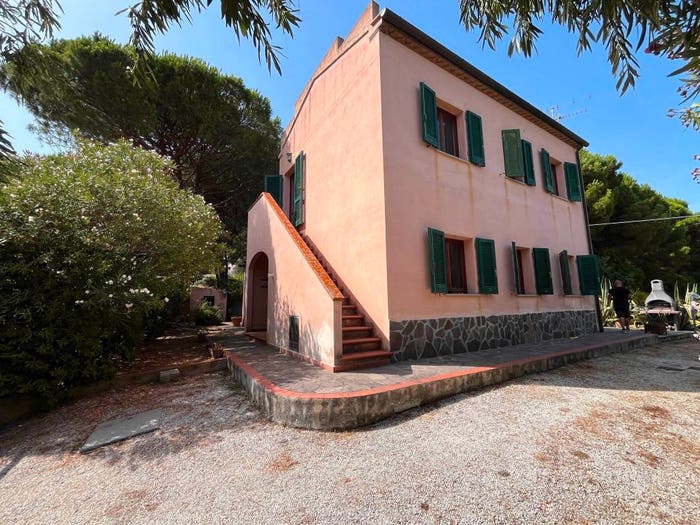 Casa quadrilocale in vendita in Via del Lentisco, Campo nell'Elba