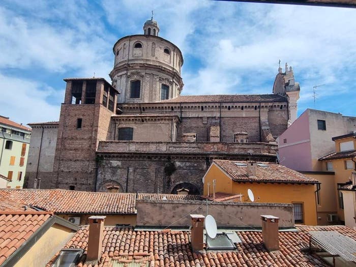 Casa bilocale in vendita in Vicolo Pozzo, Centro, Mantova