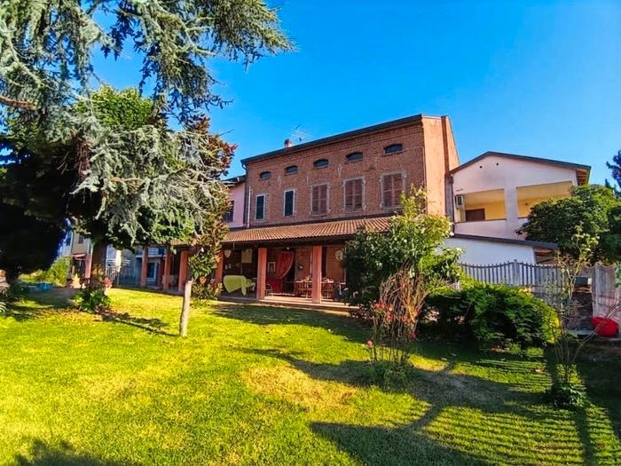 Casa con 6 locali in vendita in Cascinali San Pietro, Casalbagliano, Alessandria