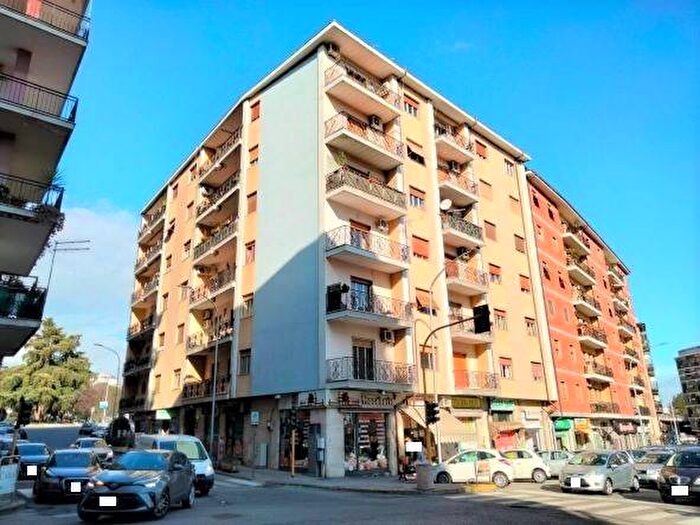 Appartamento con 5 locali in vendita in Via Nicola Serra, Centro, Cosenza