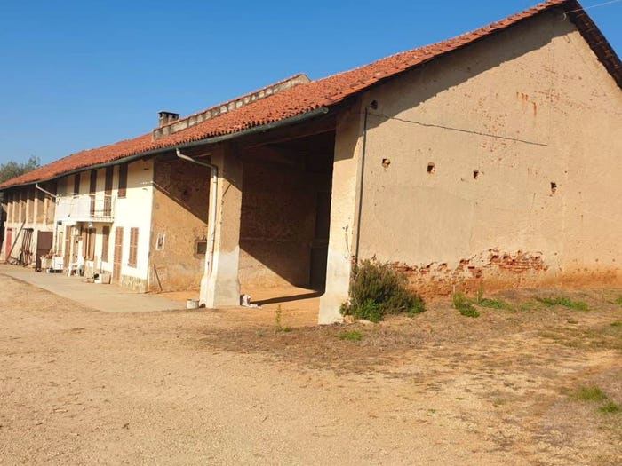Casa quadrilocale in vendita in Via Artuffi, Centro, Ceresole Alba