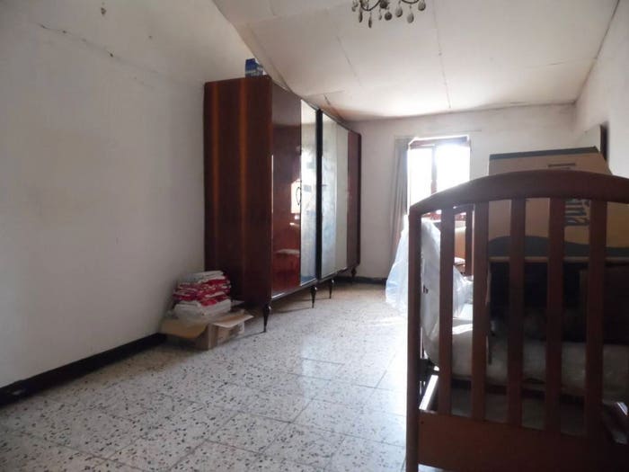 Casa con 6 locali in vendita in Centinarola, Fano