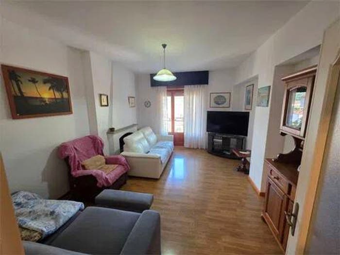 Appartamento con 5 locali in vendita in Via Vittorio Emanuele, Centro, Castelnuovo di Garfagnana
