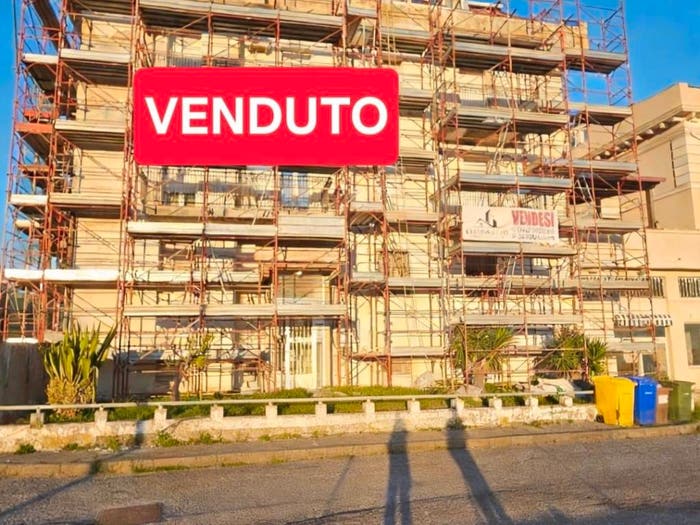 Appartamento bilocale in vendita in Via Enrico Aristippo, Catanzaro Lido, Catanzaro