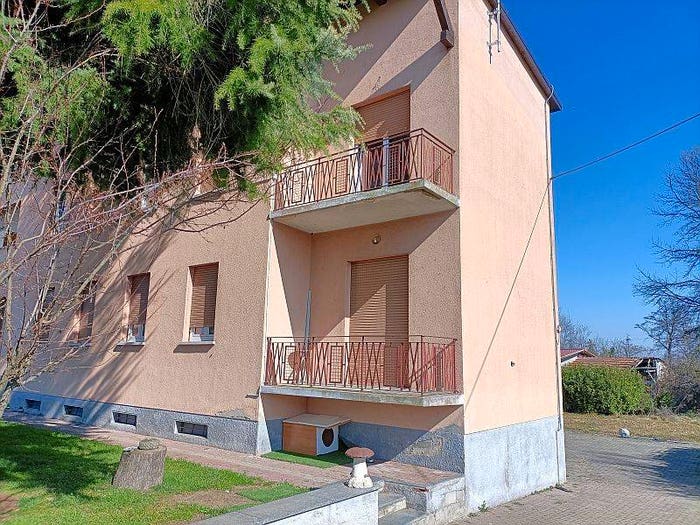 Casa con 6 locali in vendita in Centro, Mortara