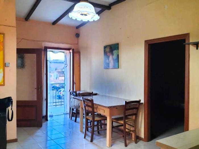 Casa quadrilocale in vendita in Via Romana, Torrenieri, Montalcino