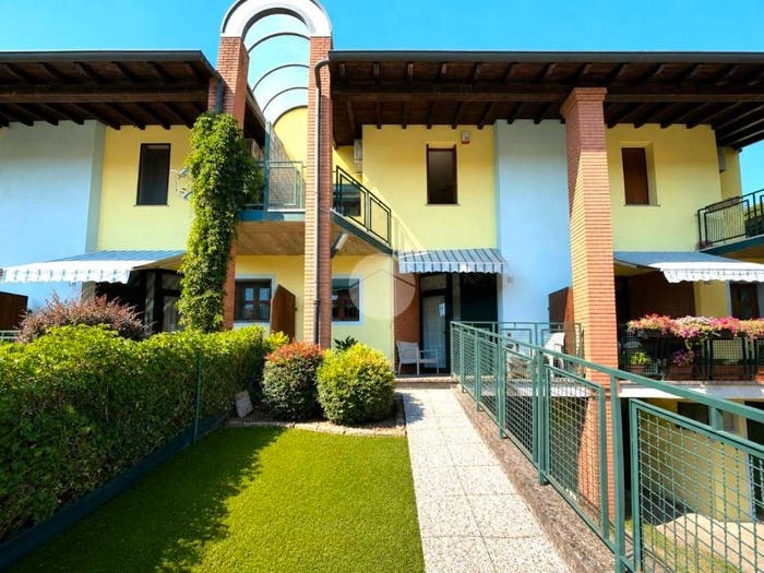 Casa quadrilocale in vendita in Via Paolo Sesto, Centro, Palazzolo sull'Oglio