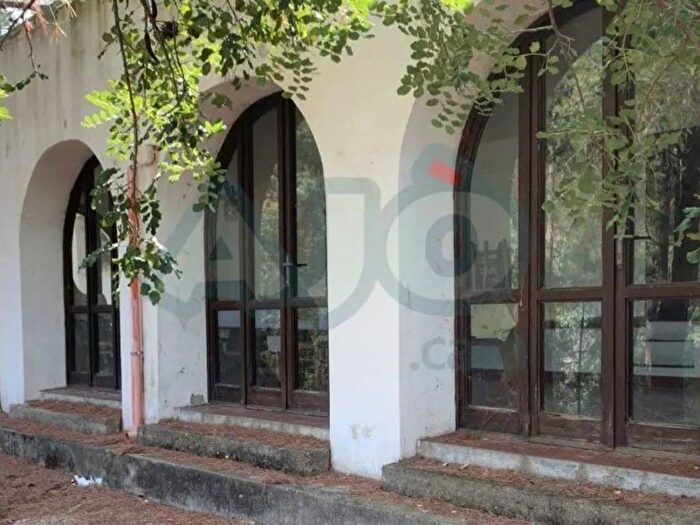 Casa con 6 locali in vendita in Villaggio dei Gigli, Villaggio Delle Rose, Maracalagonis