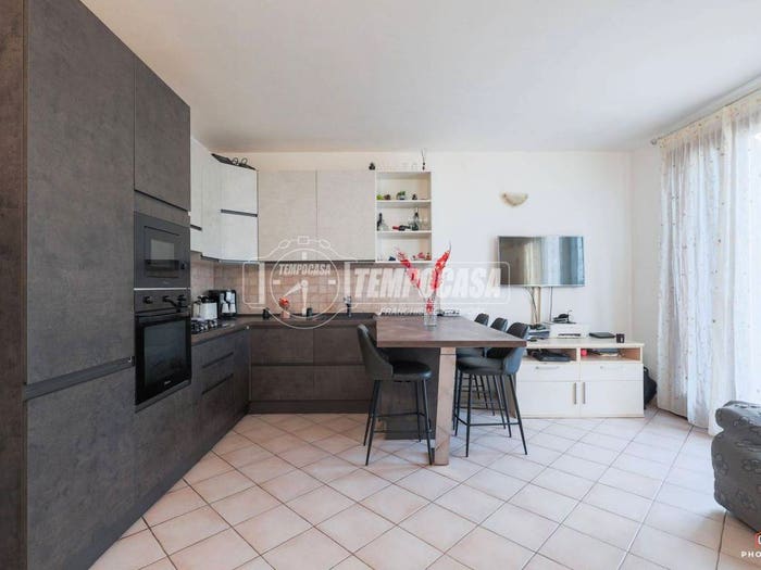 Appartamento trilocale in vendita in Via Godo, Villanova, Ravenna