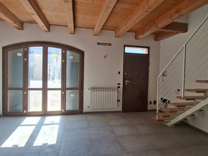 Casa quadrilocale in vendita in Via Giuseppe Garibaldi, Centro, Arquà Polesine