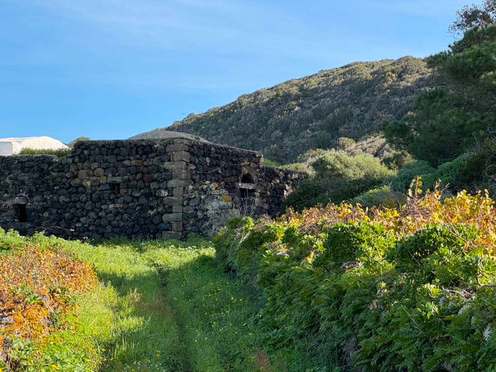 Casa con 6 locali in vendita in Via San Vito, Cufurà, Pantelleria