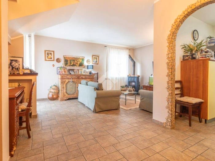 Casa con 5 locali in vendita in Viale Rubicone, Santa Teresa, Cesenatico