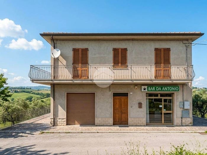 Casa quadrilocale in vendita in Contrada Torroni, Atri