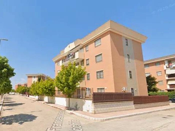 Appartamento trilocale in vendita in Via Francescopaolo Colicchio, Salice Nuovo, Foggia
