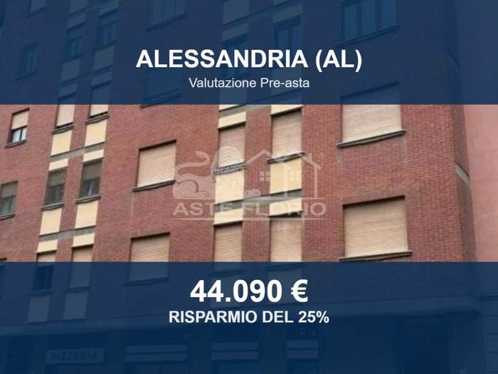 Appartamento con 6 locali in vendita in Spalto Marengo, Piazza Genova Ospedale Borgo Rovereto Piscina, Alessandria