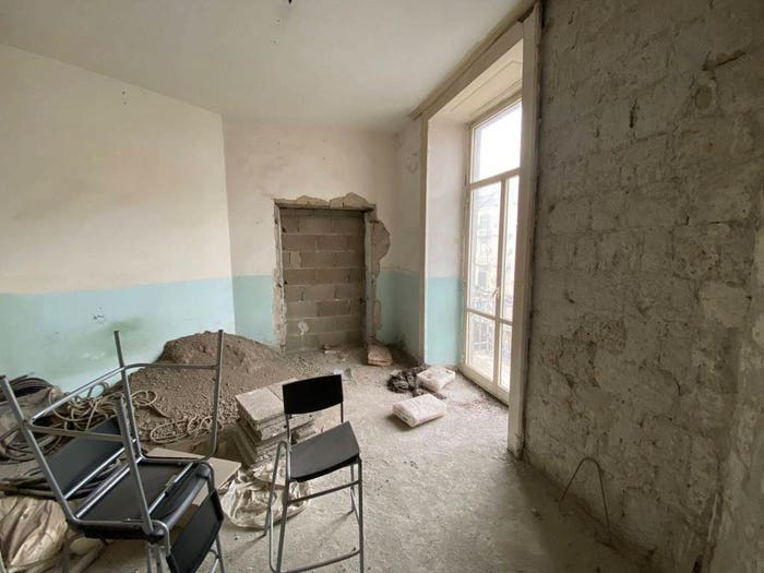 Appartamento con 5 locali in vendita in Via Alessandro Poerio, Tribunali, Napoli