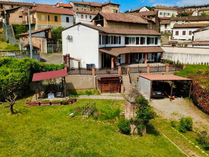 Casa con 6 locali in vendita in Via Santa Maria, Centro, Pietra Marazzi