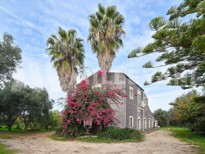 Casa con 6 locali in vendita in Strada Provinciale AugustaMelilli, Augusta