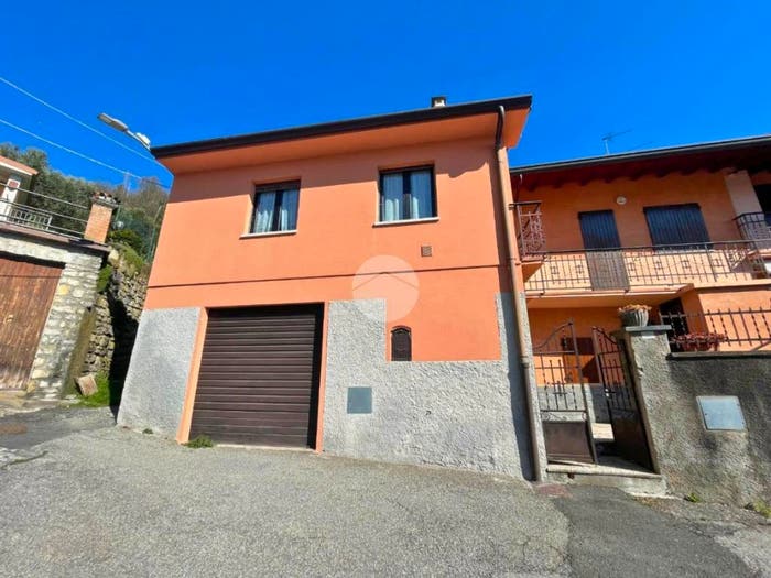 Appartamento quadrilocale in vendita in Via acquaiolo, Acquaiolo, Parzanica