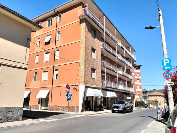 Appartamento trilocale in vendita in Via Andrea Dania, Centro, Ovada