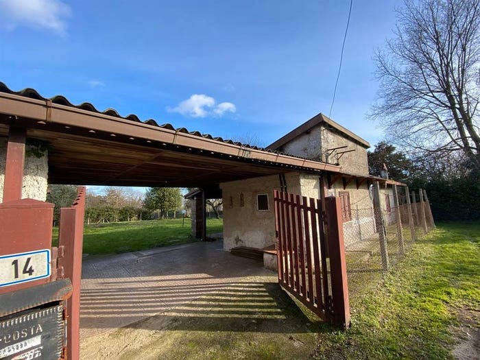 Casa bilocale in vendita in Via Samele, San Bartolomeo, Cave