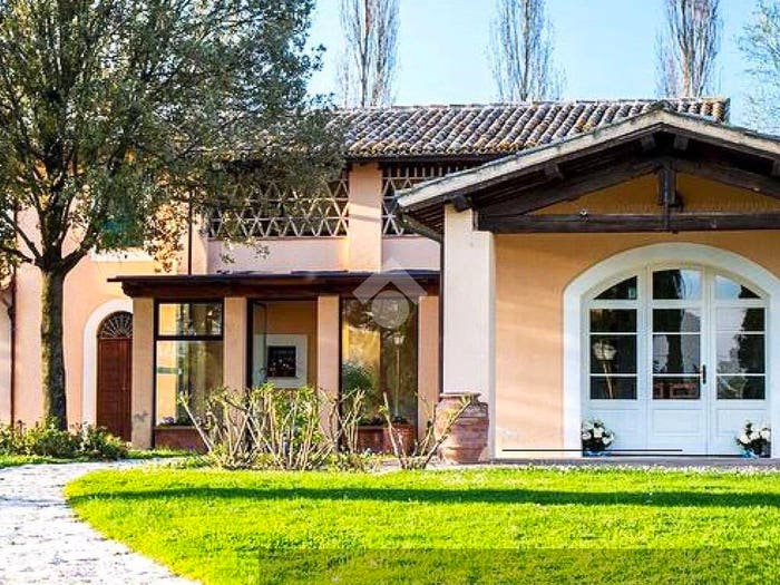 Casa in vendita in Via Alzatura, Montefalco