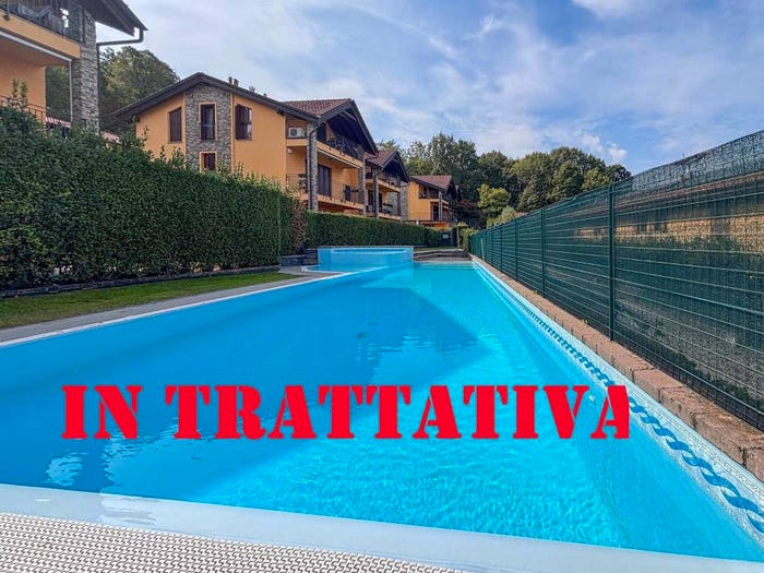 Appartamento trilocale in vendita in Via San Michele, Varano Borghi