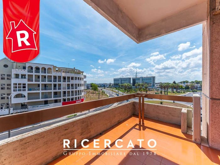 Appartamento quadrilocale in vendita in Viale Gioacchino Rossini, San Lazzaro, Lecce