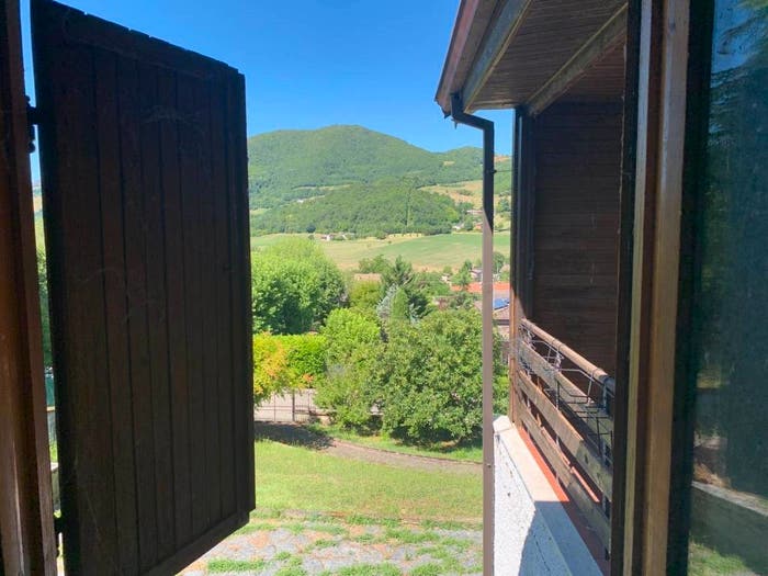 Casa con 6 locali in vendita in Fabbiano, Rivergaro