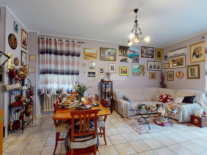 Appartamento trilocale in vendita in Via dei Velini, Centro, Macerata