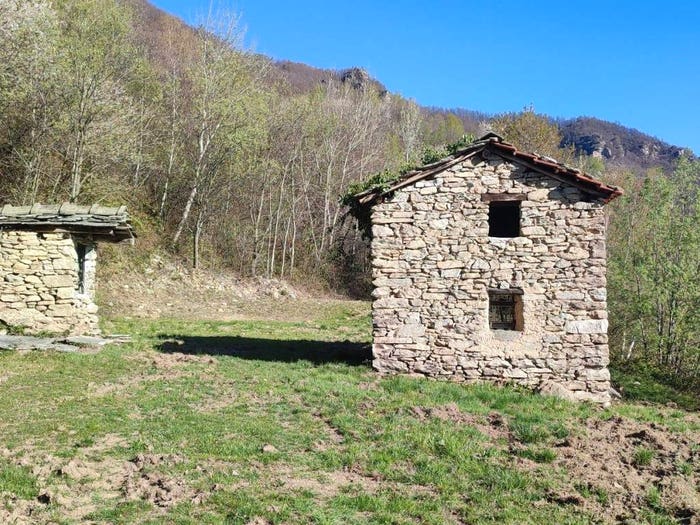 Casa in vendita in Via Massimo, Envie