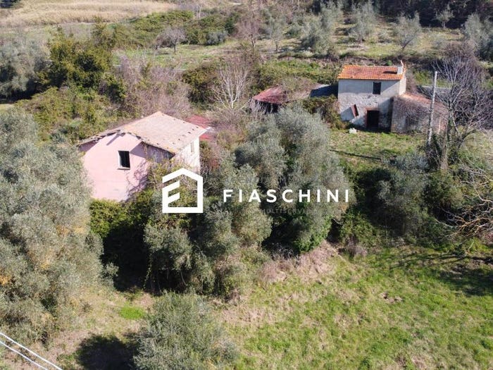 Casa con 6 locali in vendita in Vocabolo Cipresso, Giove