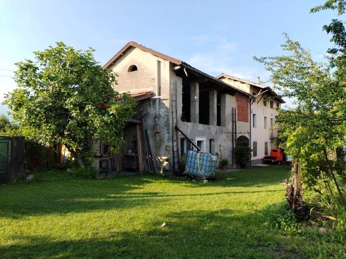 Casa con 6 locali in vendita in Via Farra, Farra, Borgo Valbelluna