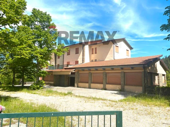 Casa con 6 locali in vendita in VIA DEL FALTERONA, San Godenzo