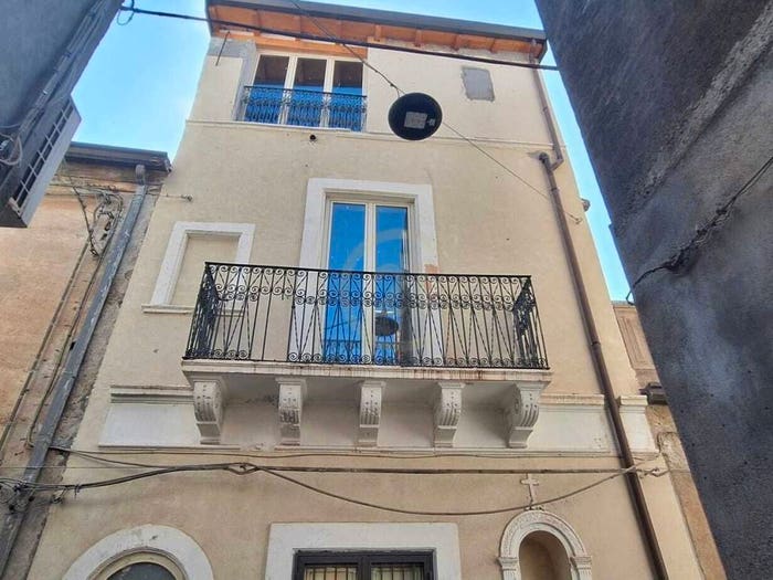Casa quadrilocale in vendita in Via San Giuseppe, Paternò