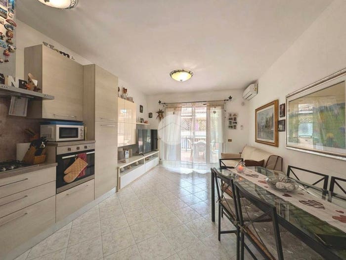 Appartamento trilocale in vendita in Via lucrezia romana, Ciampino