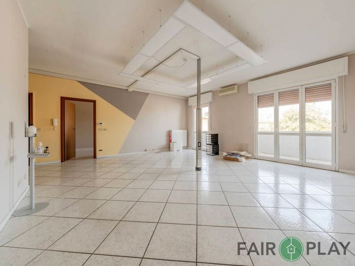 Appartamento quadrilocale in vendita in Via Talete, Coriano, Forlì