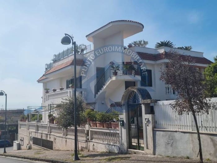 Casa con 6 locali in vendita in Via degli Astronauti, San Sebastiano al Vesuvio