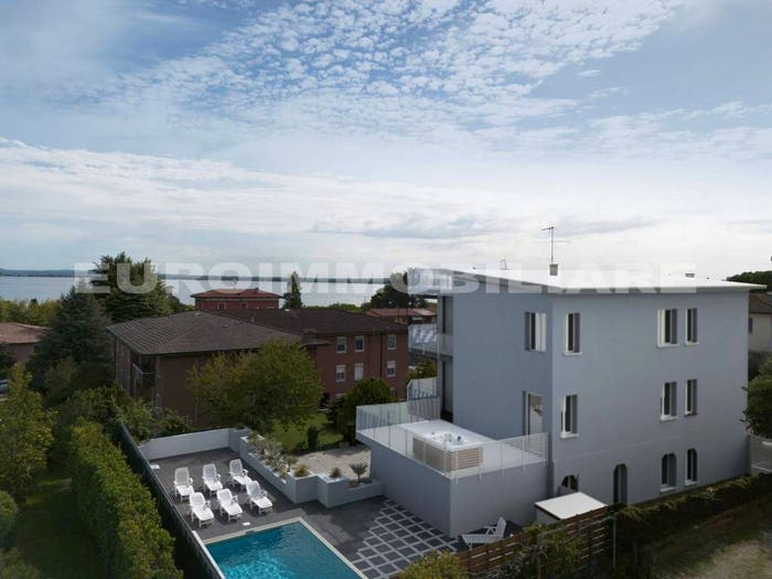 Appartamento quadrilocale in vendita in Via Desenzanino, Desenzanino, Desenzano del Garda