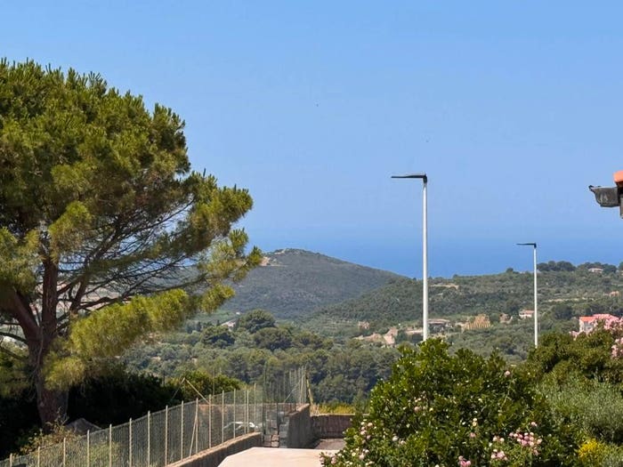 Casa con 6 locali in vendita in Via Antonio Luigi Tambourini, Magomadas