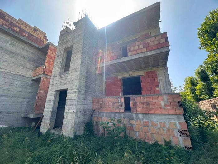 Casa con 6 locali in vendita in Via Figliarini, Santa Maria a Vico